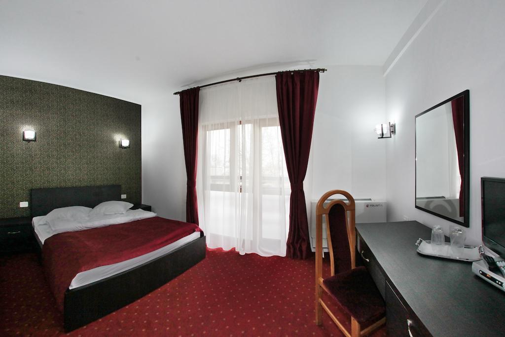Hotel Rebis Braila Exterior photo